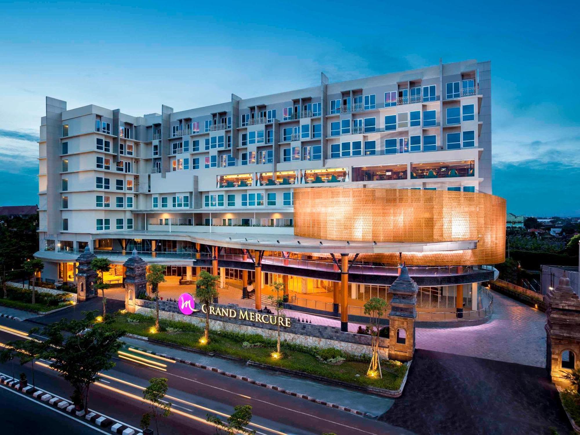 Grand Mercure Yogyakarta Adi Sucipto Pakualaman Exterior foto