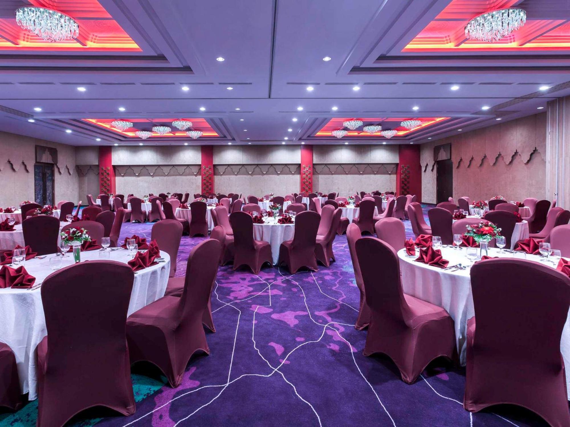 Grand Mercure Yogyakarta Adi Sucipto Pakualaman Exterior foto