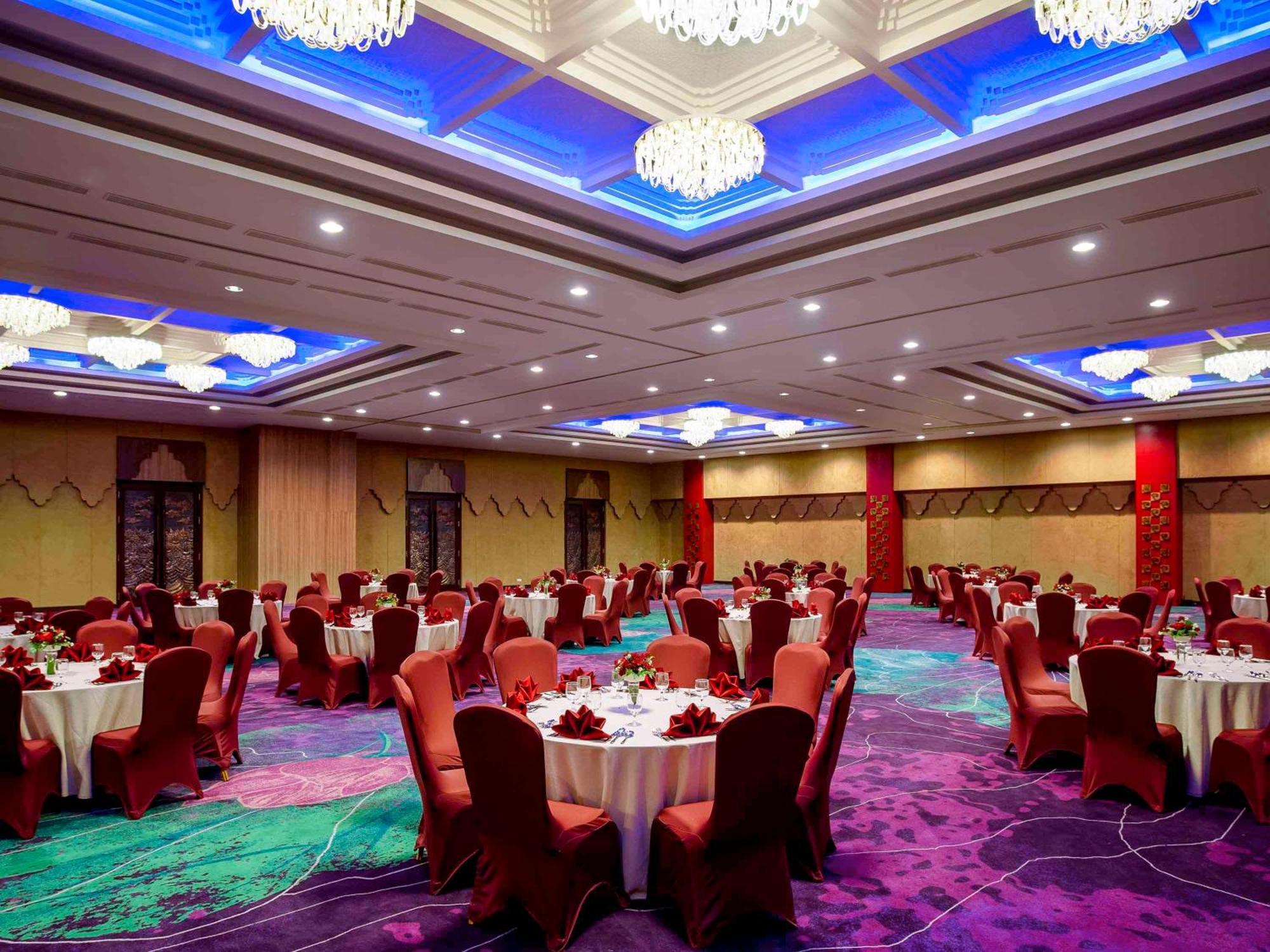 Grand Mercure Yogyakarta Adi Sucipto Pakualaman Exterior foto