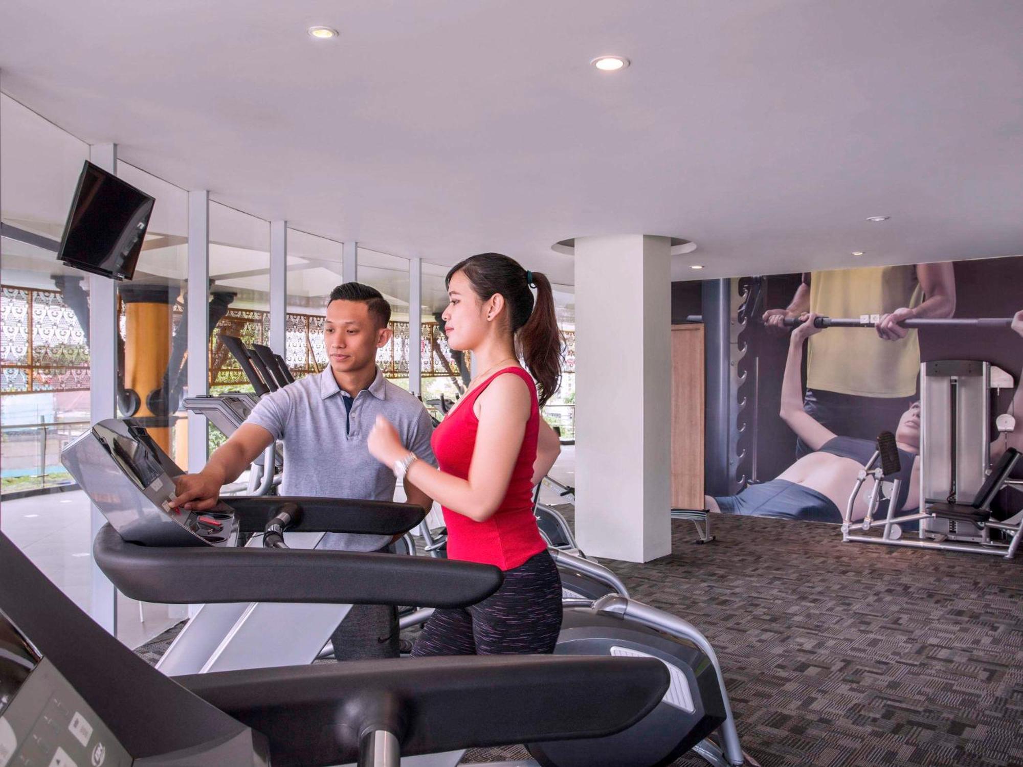 Grand Mercure Yogyakarta Adi Sucipto Pakualaman Exterior foto