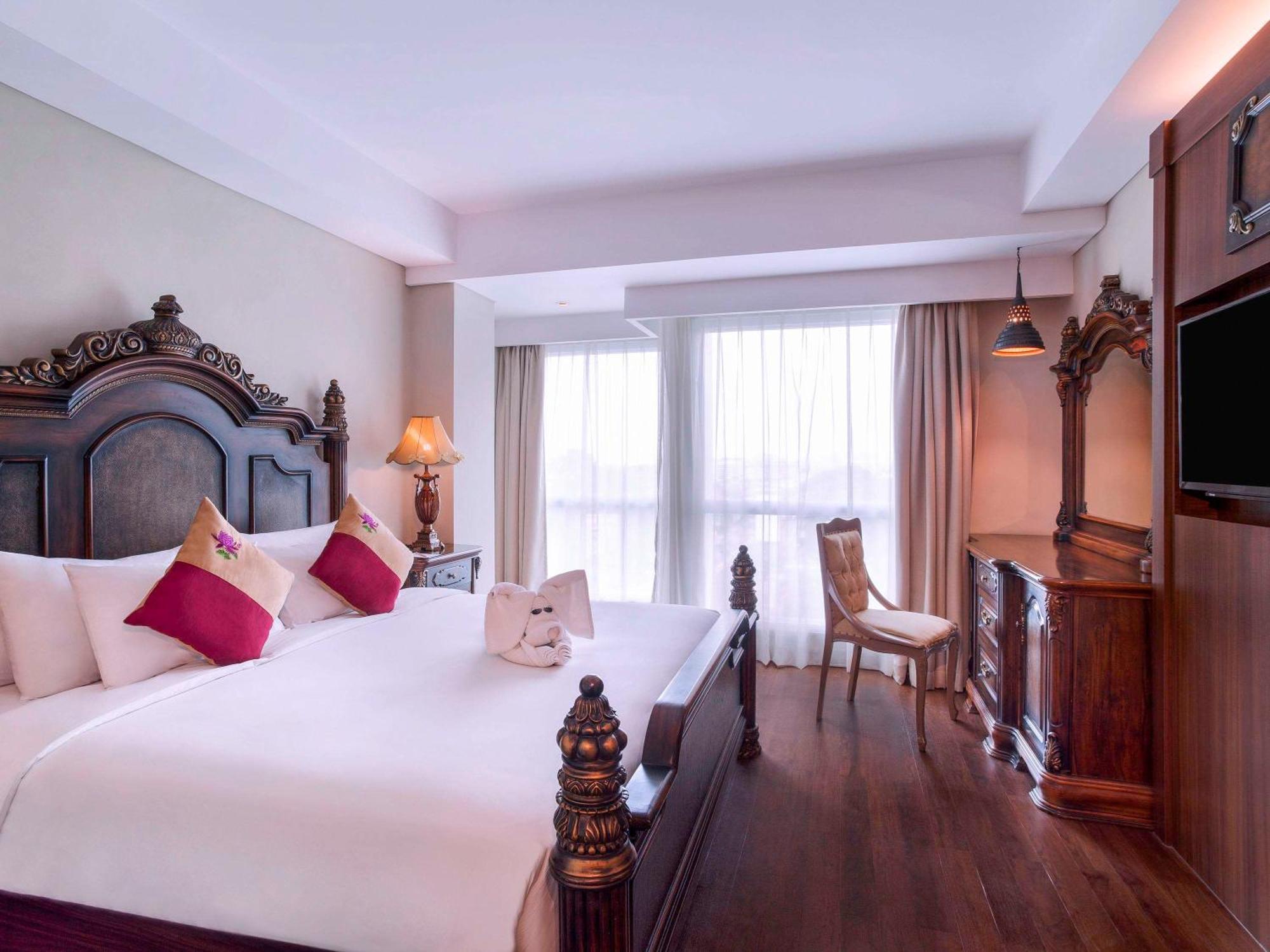 Grand Mercure Yogyakarta Adi Sucipto Pakualaman Exterior foto