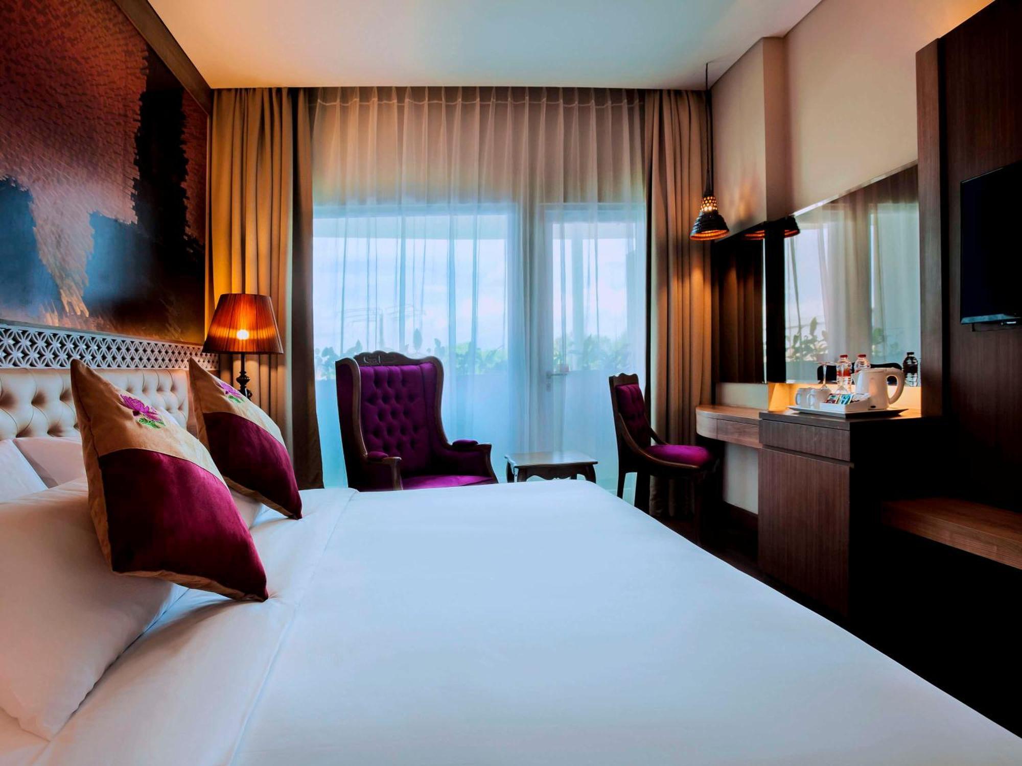 Grand Mercure Yogyakarta Adi Sucipto Pakualaman Exterior foto