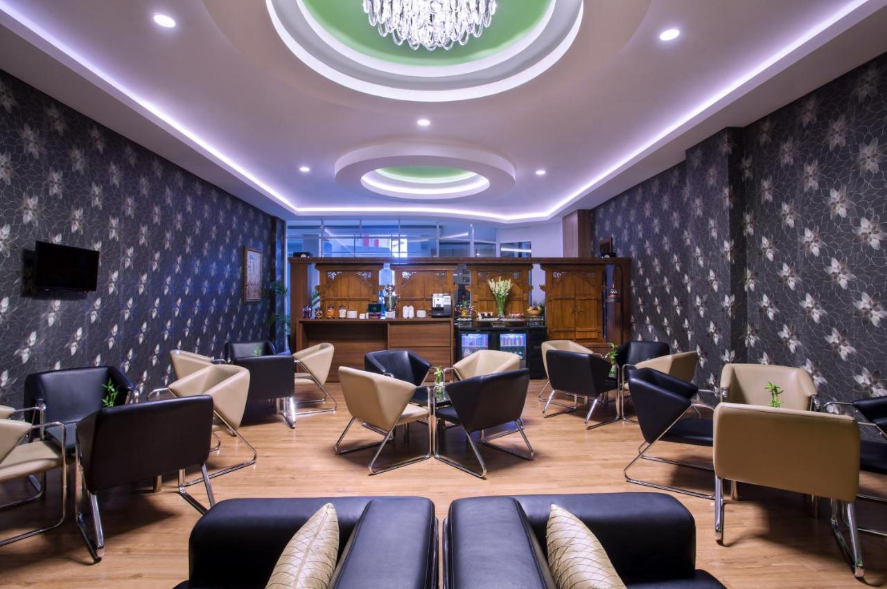 Grand Mercure Yogyakarta Adi Sucipto Pakualaman Exterior foto