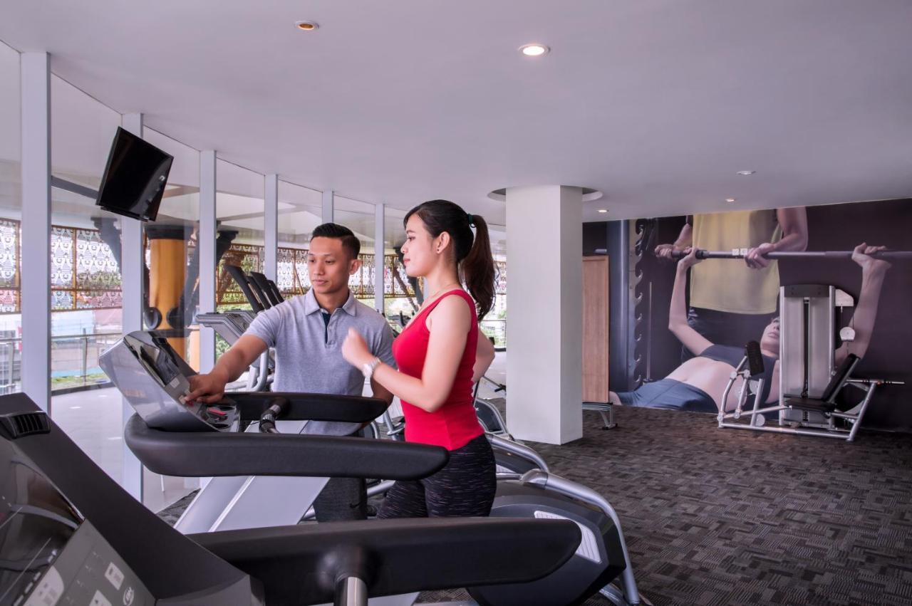 Grand Mercure Yogyakarta Adi Sucipto Pakualaman Exterior foto