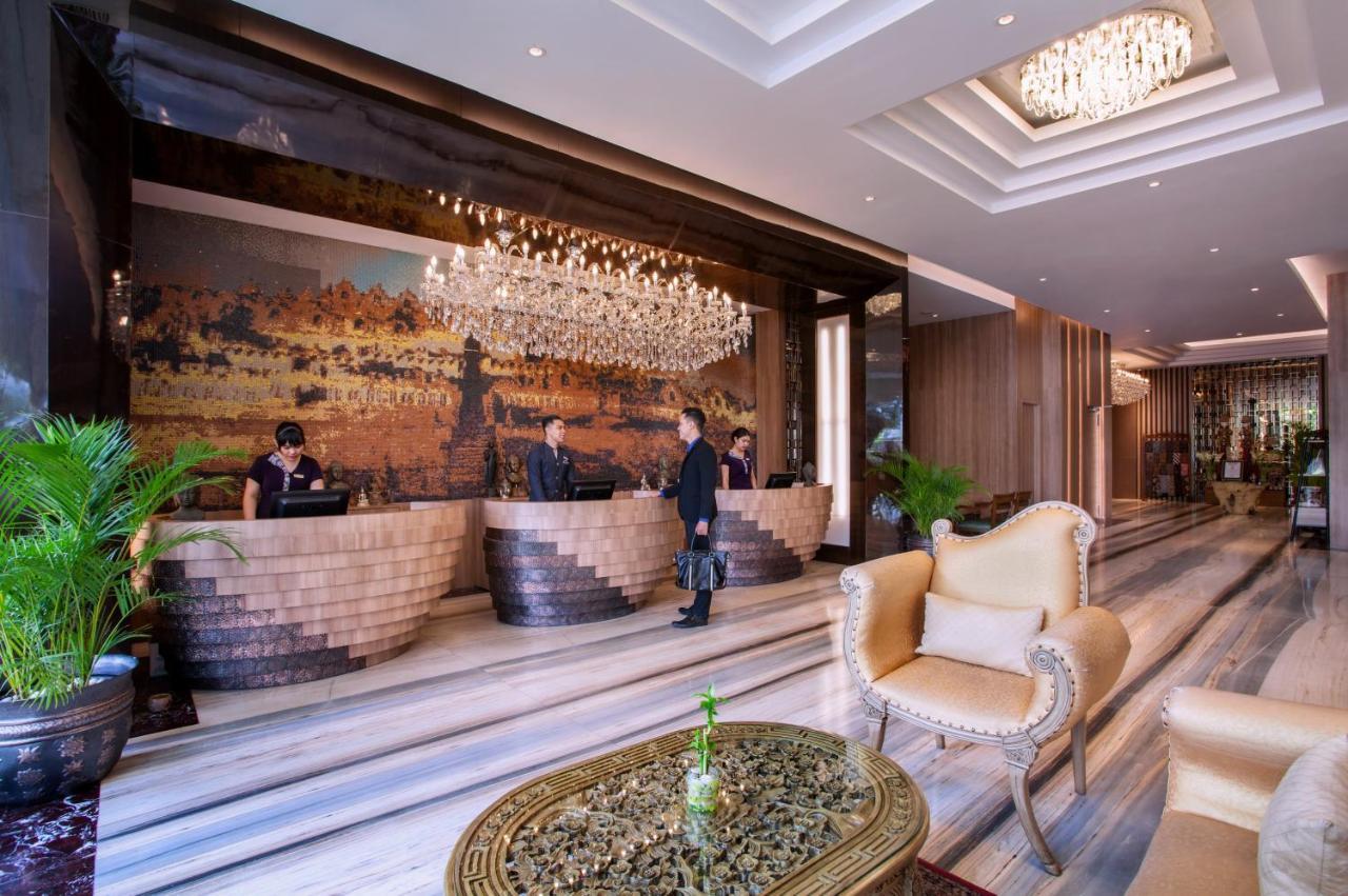 Grand Mercure Yogyakarta Adi Sucipto Pakualaman Exterior foto