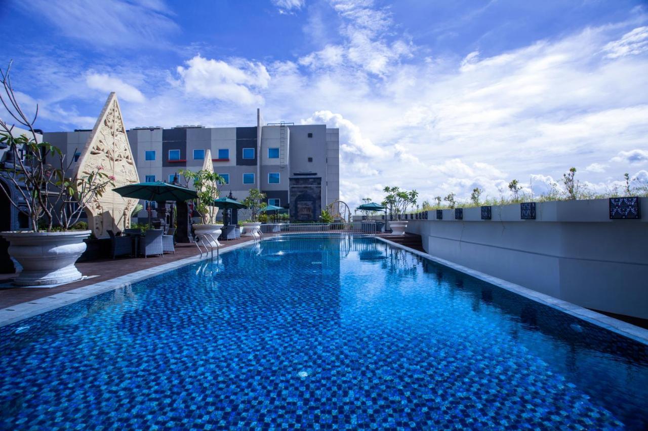 Grand Mercure Yogyakarta Adi Sucipto Pakualaman Exterior foto