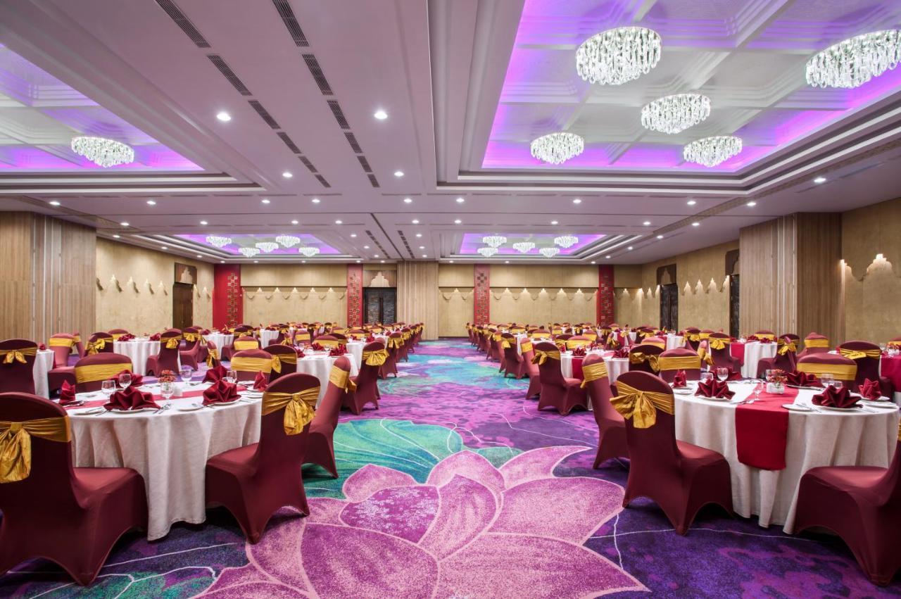 Grand Mercure Yogyakarta Adi Sucipto Pakualaman Exterior foto