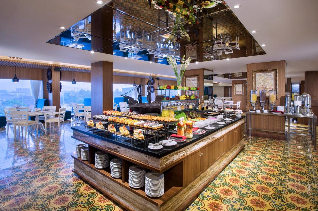 Grand Mercure Yogyakarta Adi Sucipto Pakualaman Exterior foto